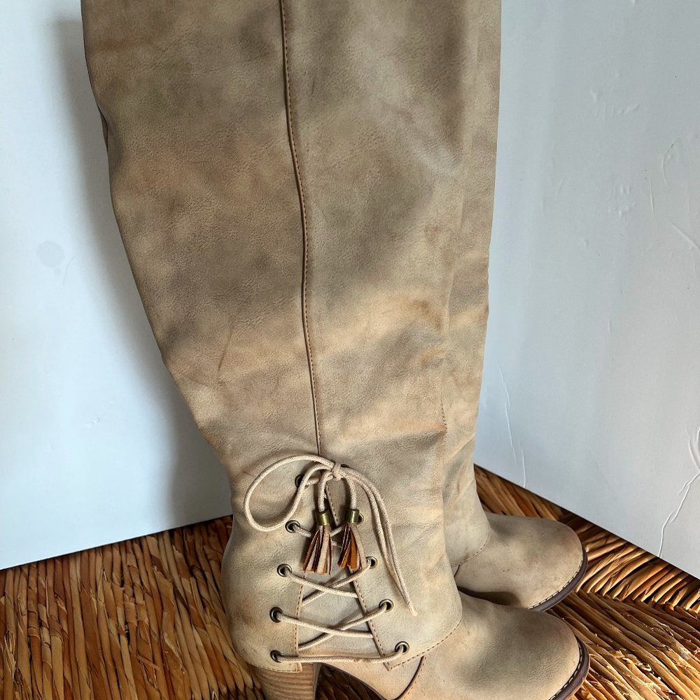 Size 9W Torrid Tan Tassel Side Lace Up Knee Tall Boots NWT Women's